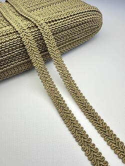 Тесьма шубная,цвет светло-коричневый TSS014, ширина 1,3 см (13мм), намотка 46 м фото Тесьма шубная,цвет светло-коричневый TSS014, ширина 1,3 см (13мм), намотка 46 м